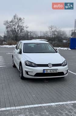 Хетчбек Volkswagen e-Golf 2015 в Умані