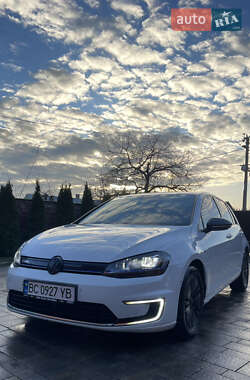 Хэтчбек Volkswagen e-Golf 2014 в Львове