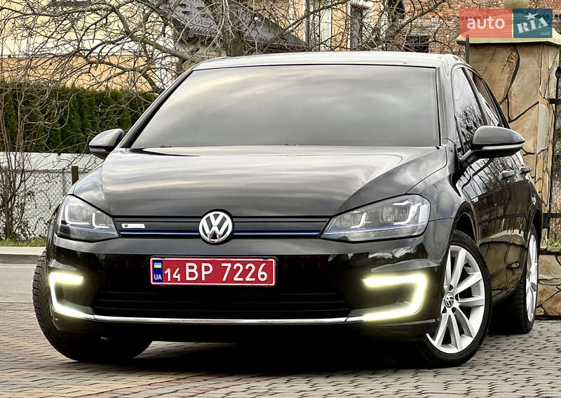 Хетчбек Volkswagen e-Golf 2015 в Самборі