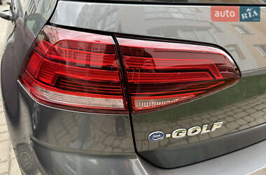 Хэтчбек Volkswagen e-Golf 2019 в 