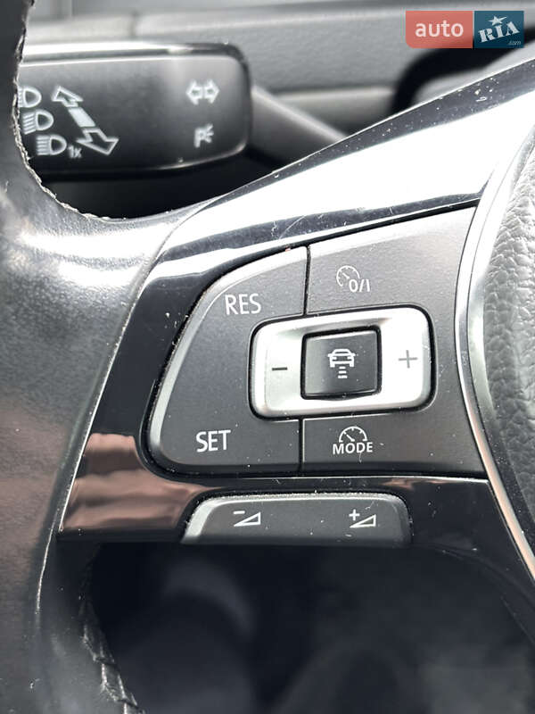 Хетчбек Volkswagen e-Golf 2015 в Вінниці