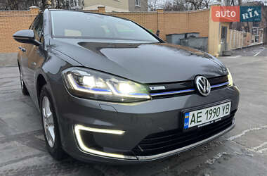 Хетчбек Volkswagen e-Golf 2017 в Дніпрі