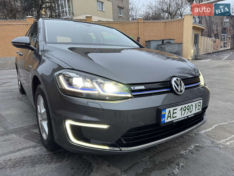 Volkswagen e-Golf 2017