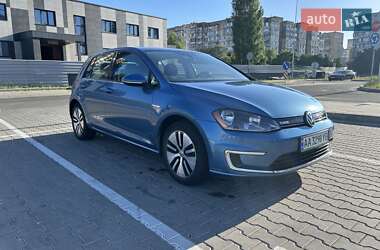 Хэтчбек Volkswagen e-Golf 2016 в Киеве