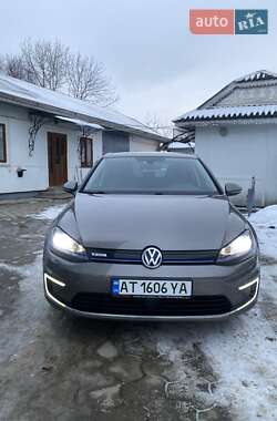 Хетчбек Volkswagen e-Golf 2015 в Івано-Франківську