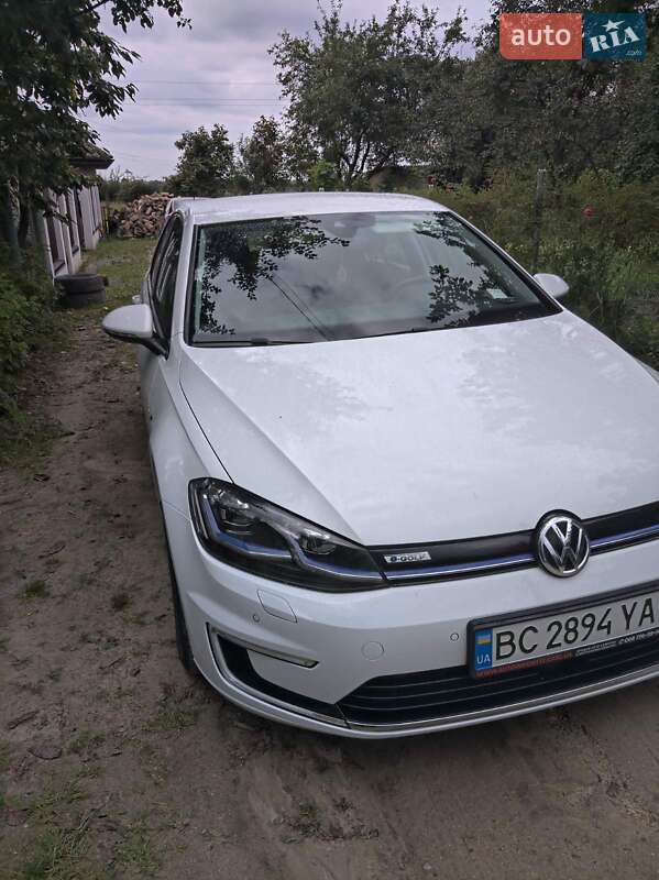 Хетчбек Volkswagen e-Golf 2018 в Львові фото 10 Хетчбек Volkswagen e-Golf 2018 в Львові