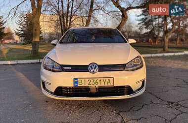 Хетчбек Volkswagen e-Golf 2015 в Кременчуці