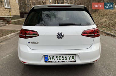 Хэтчбек Volkswagen e-Golf 2016 в Киеве