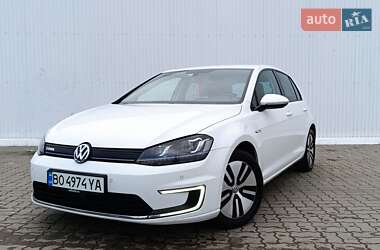 Хетчбек Volkswagen e-Golf 2015 в Чернівцях