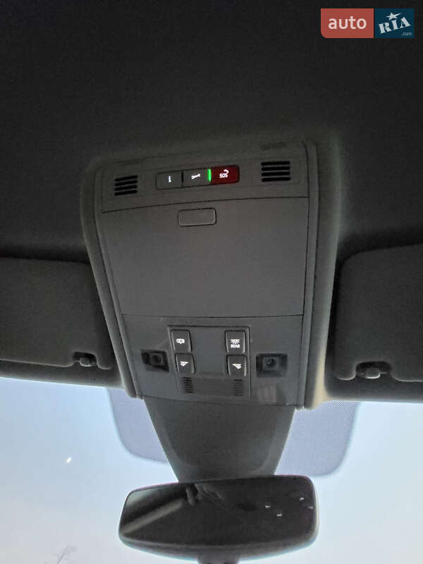 Хетчбек Volkswagen e-Golf 2018 в Ужгороді