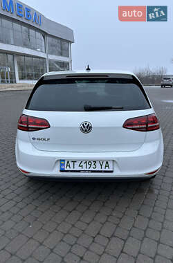 Хэтчбек Volkswagen e-Golf 2014 в Ивано-Франковске