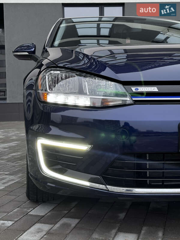 Хетчбек Volkswagen e-Golf 2019 в Києві