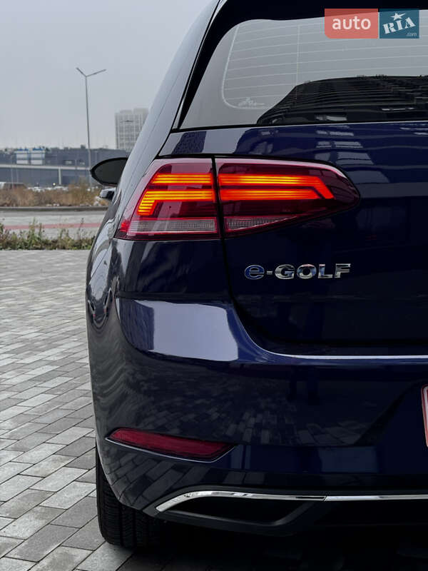 Хетчбек Volkswagen e-Golf 2019 в Києві
