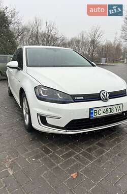 Хэтчбек Volkswagen e-Golf 2015 в Львове