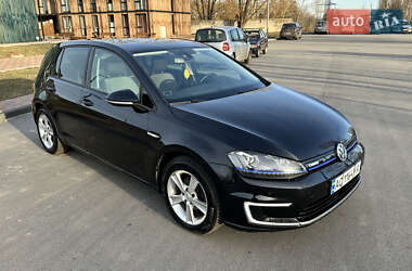 Volkswagen e-Golf 2015