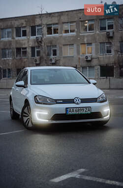 Хетчбек Volkswagen e-Golf 2014 в Києві