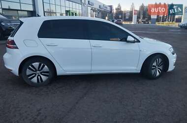 Хетчбек Volkswagen e-Golf 2014 в Тернополі