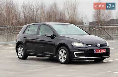 Хетчбек Volkswagen e-Golf 2014 в Києві