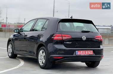 Хетчбек Volkswagen e-Golf 2014 в Києві