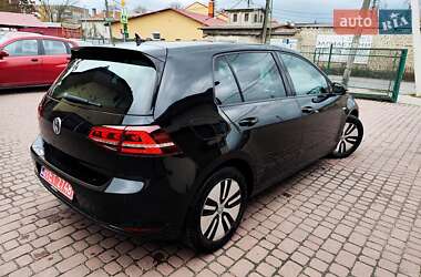 Хэтчбек Volkswagen e-Golf 2015 в 