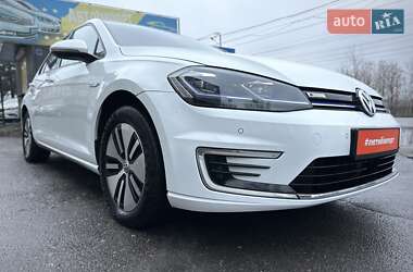 Хэтчбек Volkswagen e-Golf 2019 в 