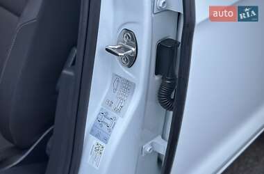 Хэтчбек Volkswagen e-Golf 2019 в 