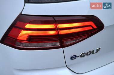 Хэтчбек Volkswagen e-Golf 2019 в 