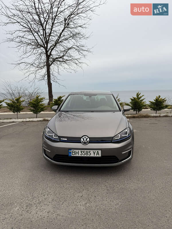 Хэтчбек Volkswagen e-Golf 2014 в Одессе