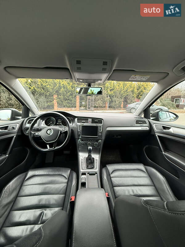 Хэтчбек Volkswagen e-Golf 2014 в Одессе