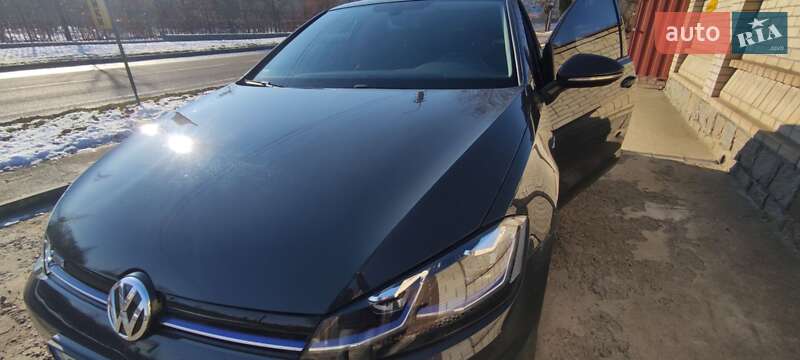 Хэтчбек Volkswagen e-Golf 2020 в Умани