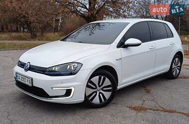 Хетчбек Volkswagen e-Golf 2015 в Кропивницькому