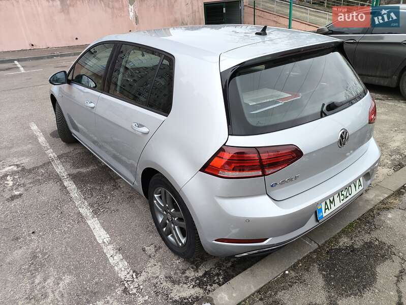 Хэтчбек Volkswagen e-Golf 2019 в Житомире