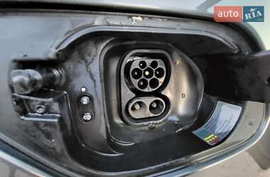 Хэтчбек Volkswagen e-Golf 2018 в 