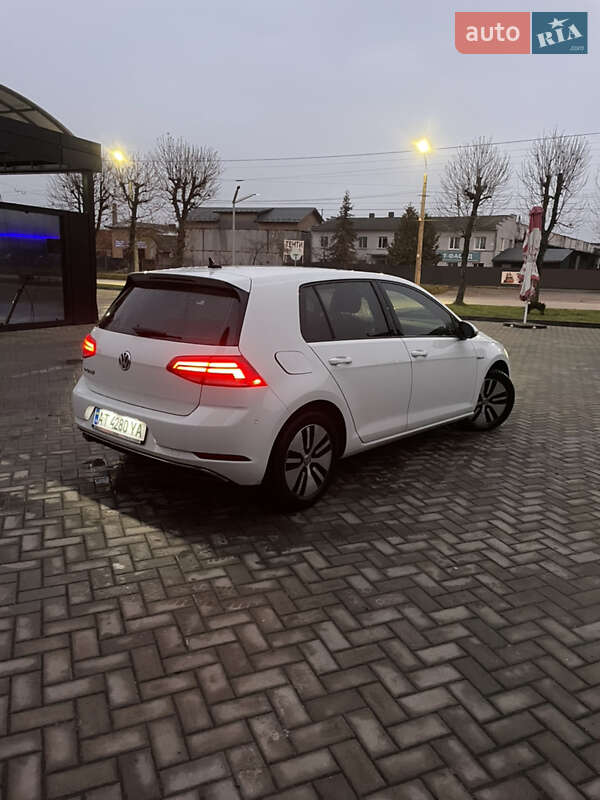 Хетчбек Volkswagen e-Golf 2019 в Івано-Франківську