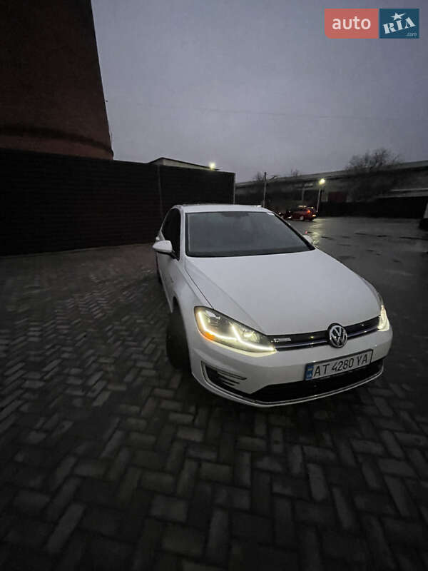 Хетчбек Volkswagen e-Golf 2019 в Івано-Франківську