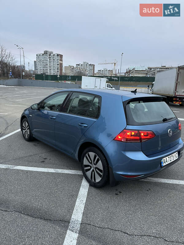 Хэтчбек Volkswagen e-Golf 2016 в Киеве