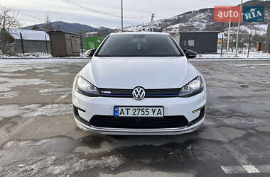Хэтчбек Volkswagen e-Golf 2014 в 