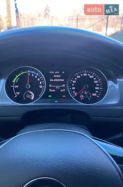 Хэтчбек Volkswagen e-Golf 2015 в 