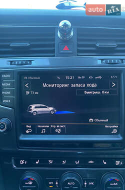 Хэтчбек Volkswagen e-Golf 2015 в 