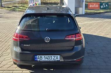 Хэтчбек Volkswagen e-Golf 2015 в 