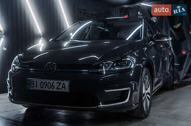Volkswagen e-Golf 2020 Volkswagen e-Golf 2020