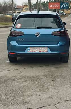 Хетчбек Volkswagen e-Golf 2015 в 