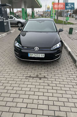 Хетчбек Volkswagen e-Golf 2017 в Сумах