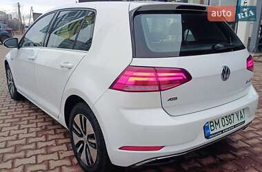 Хэтчбек Volkswagen e-Golf 2019 в 
