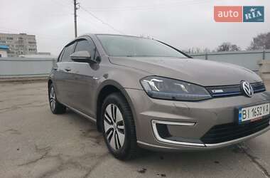 Хетчбек Volkswagen e-Golf 2017 в 