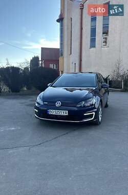 Volkswagen e-Golf 2015