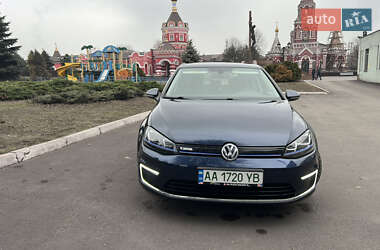 Хетчбек Volkswagen e-Golf 2015 в Дніпрі