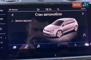 Хэтчбек Volkswagen e-Golf 2020 в Львове