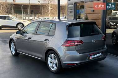 Хетчбек Volkswagen e-Golf 2016 в Рівному