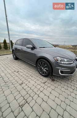 Хэтчбек Volkswagen e-Golf 2017 в Львове